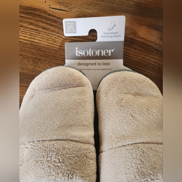 Isotoner Cozy Beige Memory Foam Slippers - Picture 4 of 5